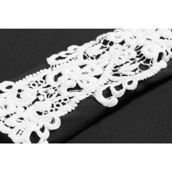 *NWT* Black Long Sleeve Top w. Lace Patchwork on the Arms - Picture 6 of 6